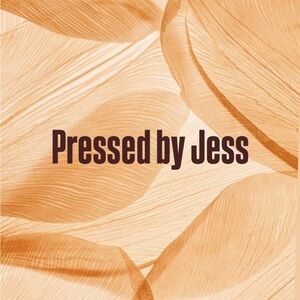Pressed by Jess 
Salon quality customer press on nails